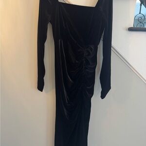 BElegant Black Velvet Dress